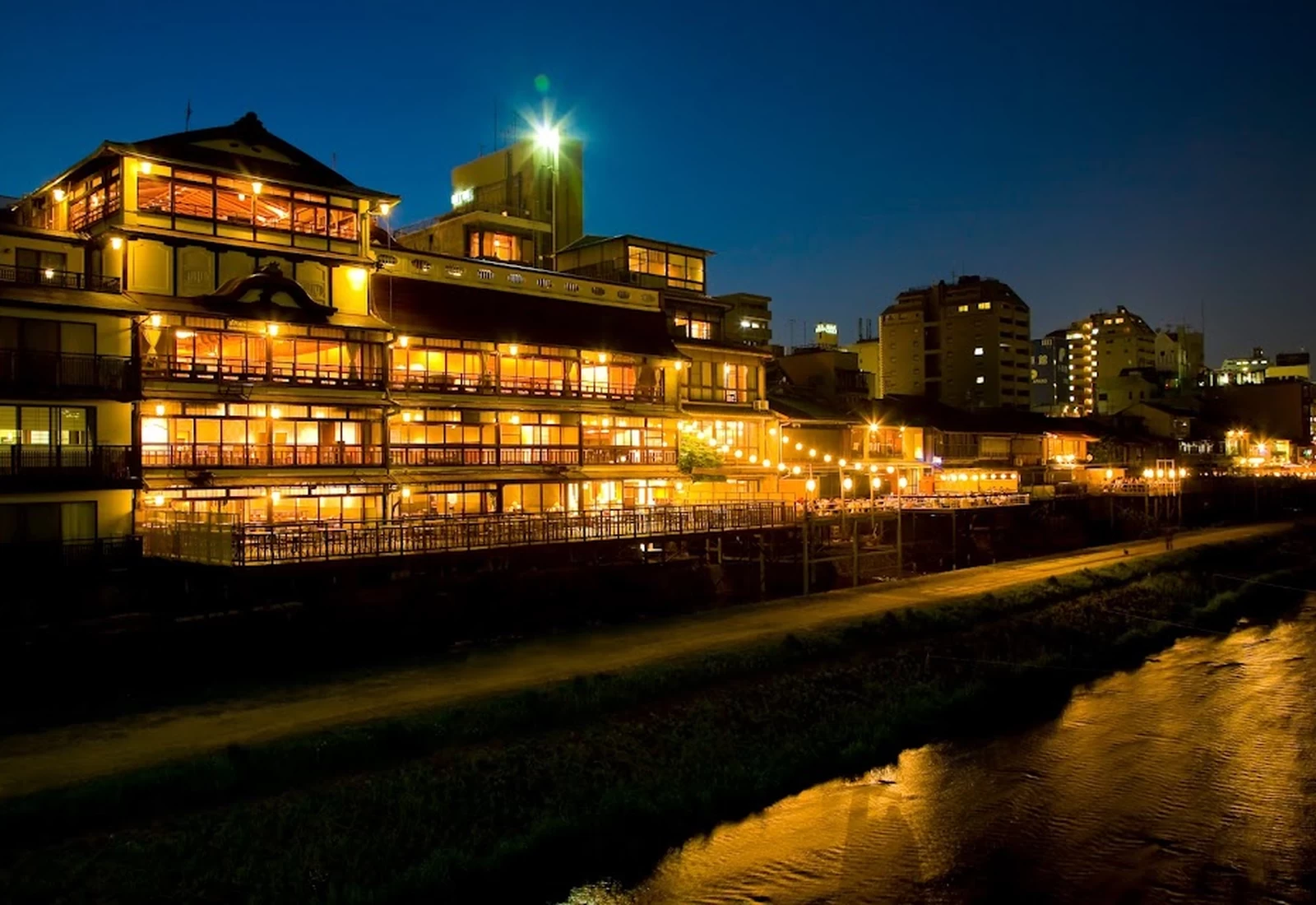 LE UN Funatsuru Kyoto Kamogawa Resort