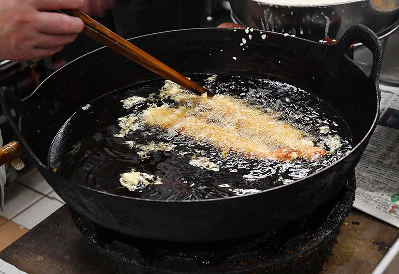 Frying tempura