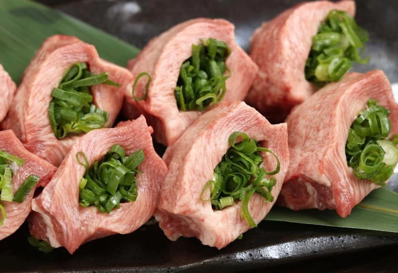 Thick-Cut Beef Tongue Wrapped with Green Onions
