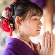 Shrine Etiquette: How to Pray at a Shinto Shrine and How It Differs from a Buddhist Temple