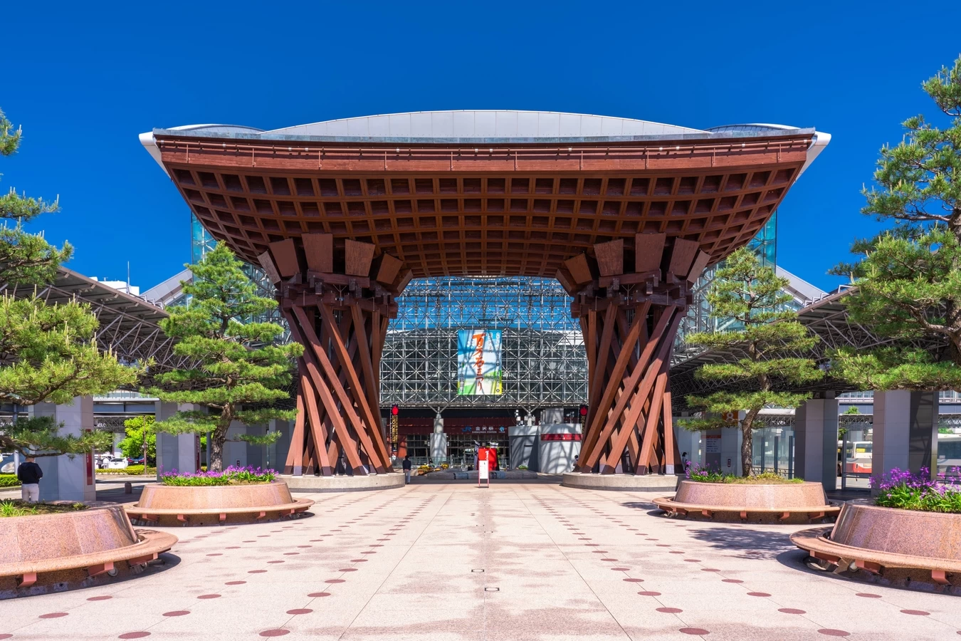 29 Best Things to Do Near Kanazawa Station: A Local Walking Guide