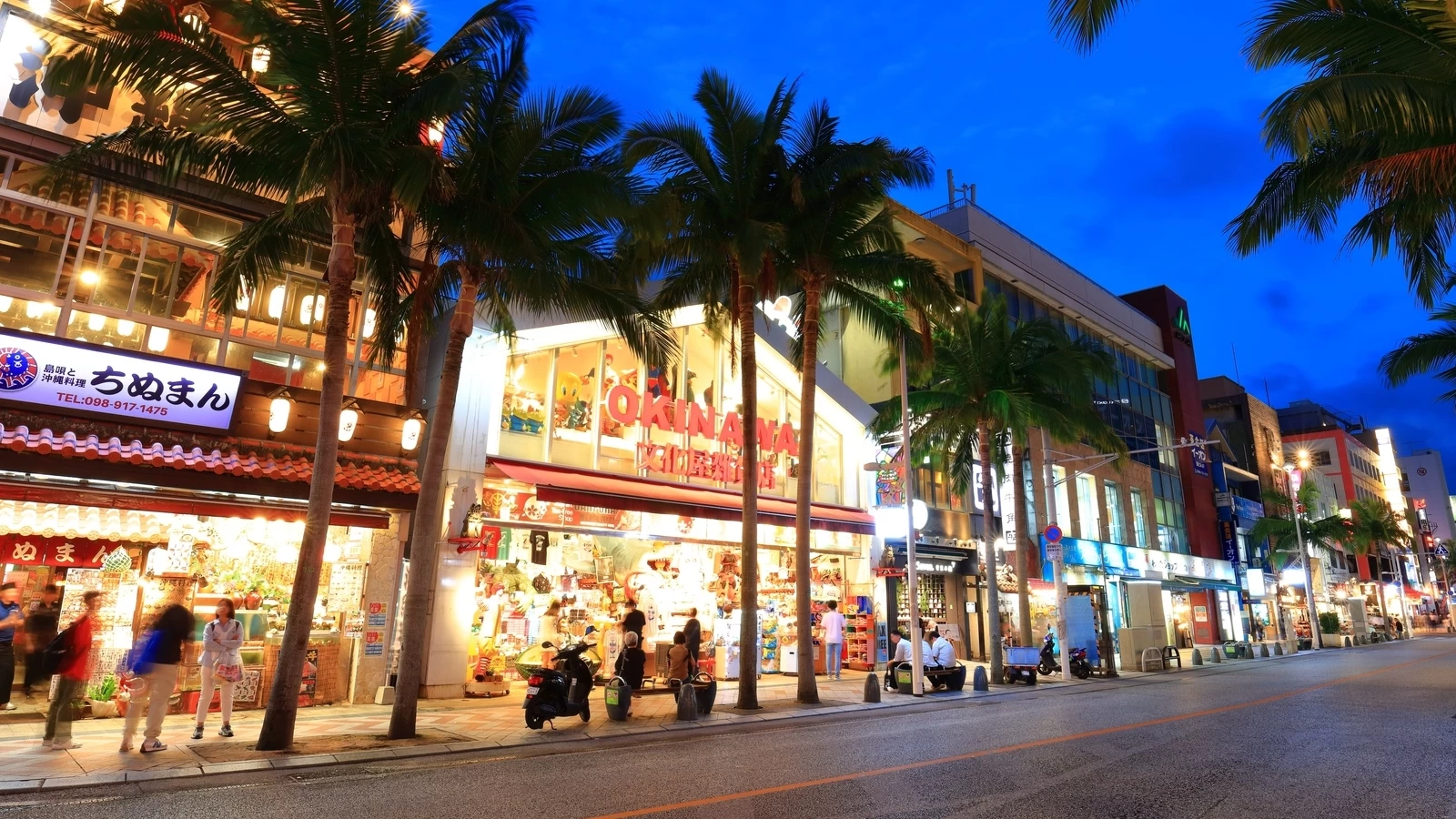 12 Must-Visit Okinawa Souvenir Shops for Awamori, Perfume, and Ryukyu Glass